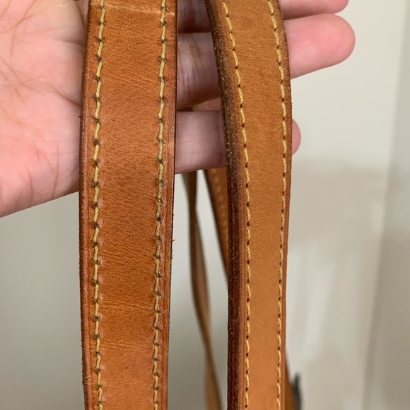 Authentic Louis Vuitton Babylone - Picture 10 of 16
